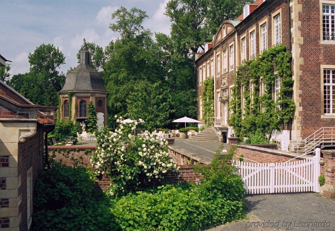 Hotel Schloss Wilkinghege 4*