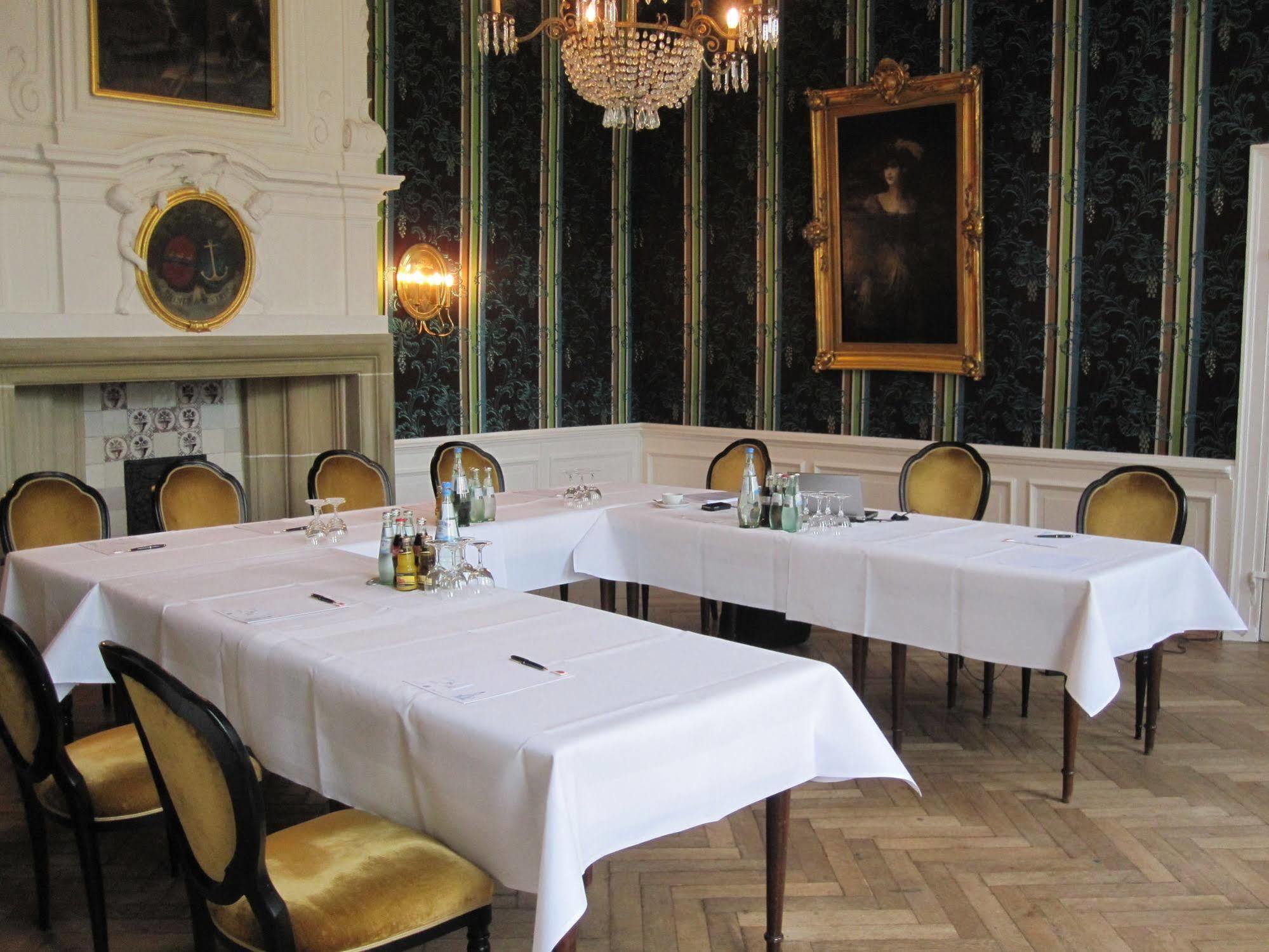 Schloss Wilkinghege 4*